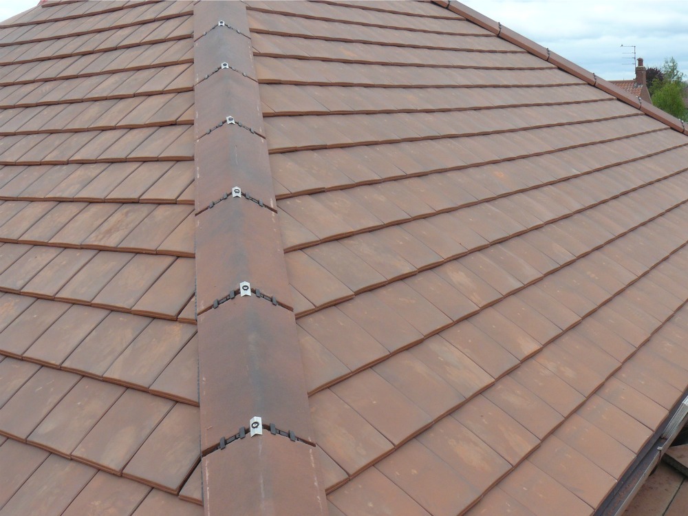 roof pointing with ridge tiles