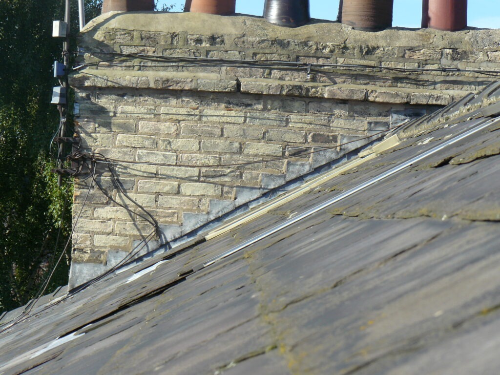re roofing terraces house